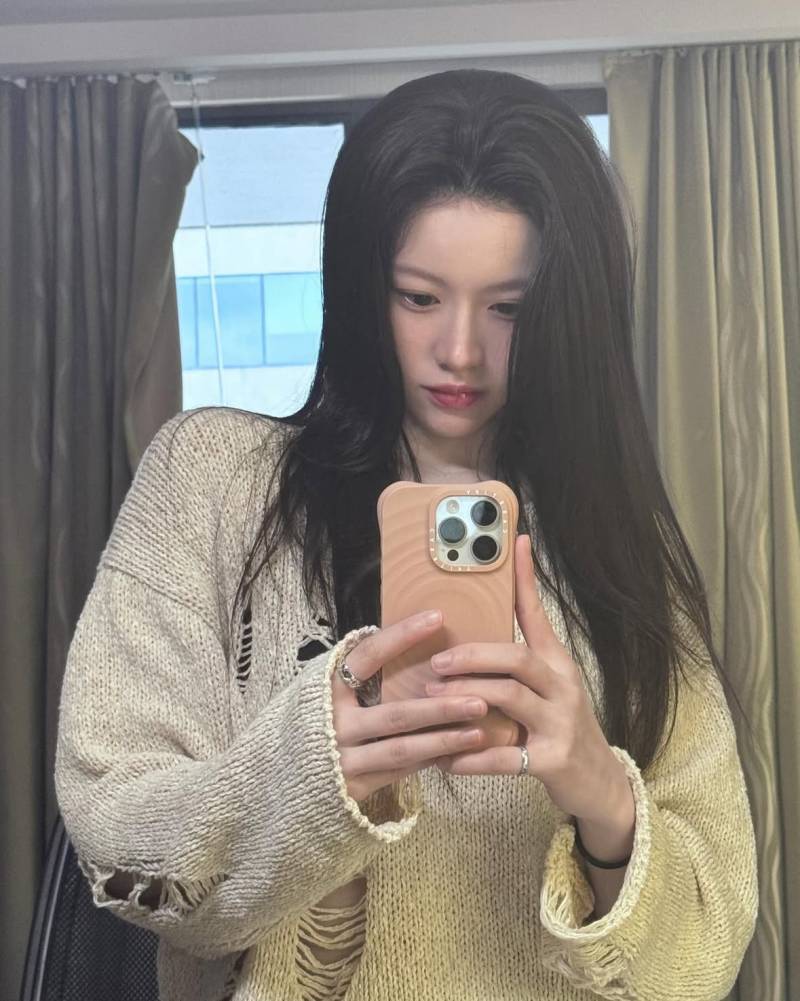 요즘 케이스티파이가 띄우려고 미친듯이 미는 디자인..JPG | 인스티즈