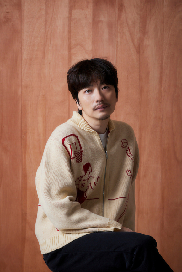 [정보/소식] 이동휘 "소속사 대표 이제훈, 날 아들같이 생각⋯몸 둘 바 모르겠다" | 인스티즈