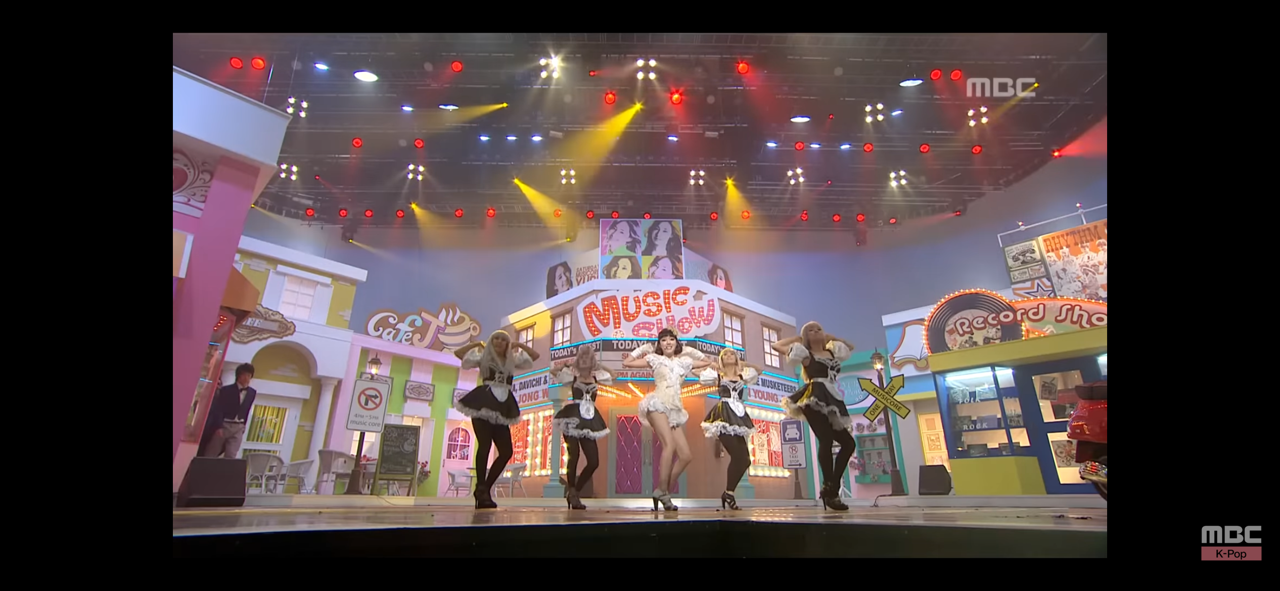 [잡담] 옛날 음중 무대 ㄹㅇ 컸네 | 인스티즈