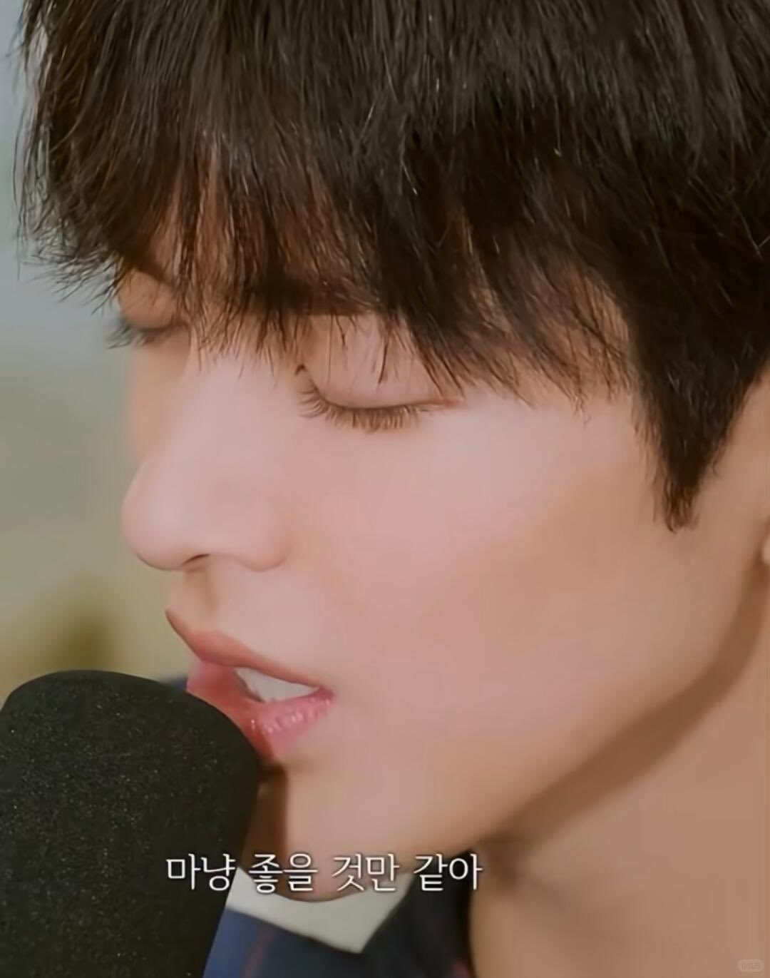 [잡담] 건호 속눈썹 긴거 너무 예뽀 | 인스티즈