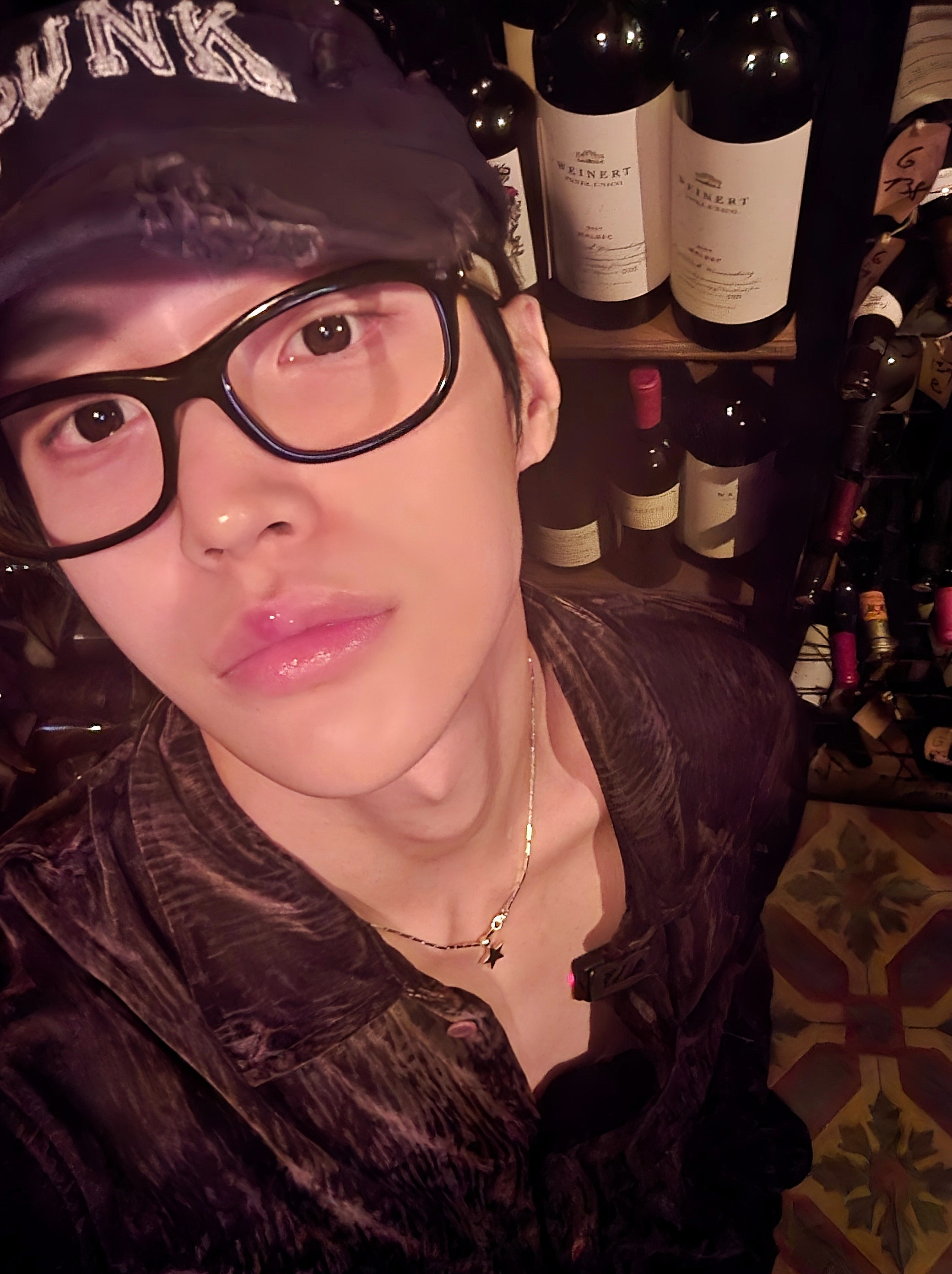 [잡담] 원빈 뿔테안경 쓴 거 느좋 | 인스티즈