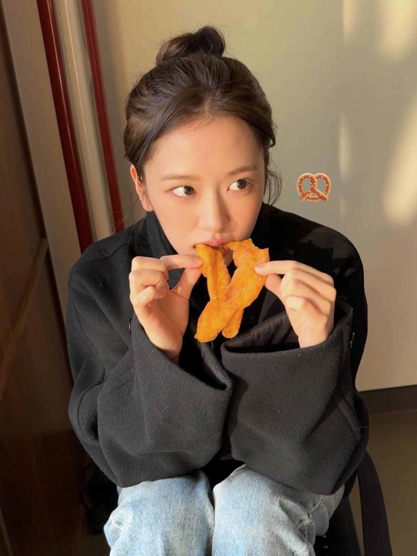 [잡담] 안유진 인스타 올린거 짱귀엽다 | 인스티즈