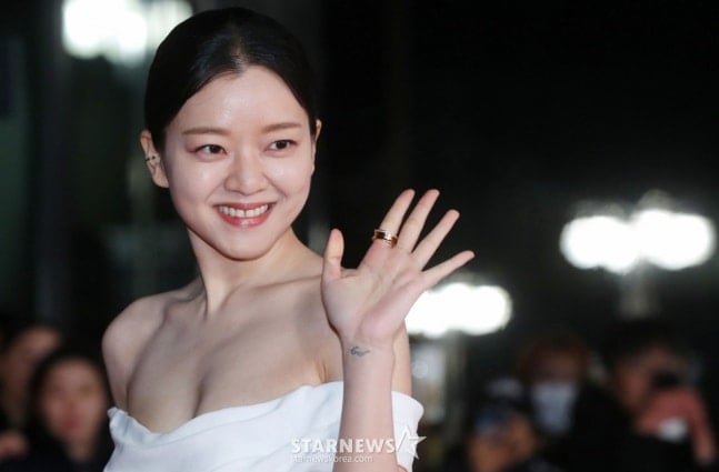 [잡담] [단독] 부상으로 19금 연기 놓쳤던 고아성, 'SNL 코리아' 두 번째 호스트 | 인스티즈
