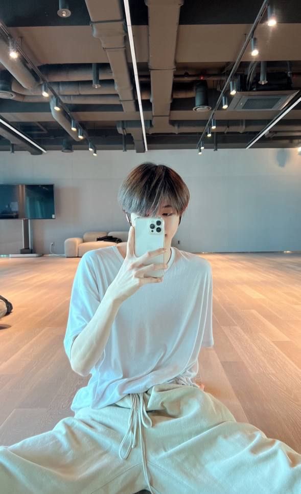 [잡담] 아니 성찬 진짜 개말랐었네 | 인스티즈