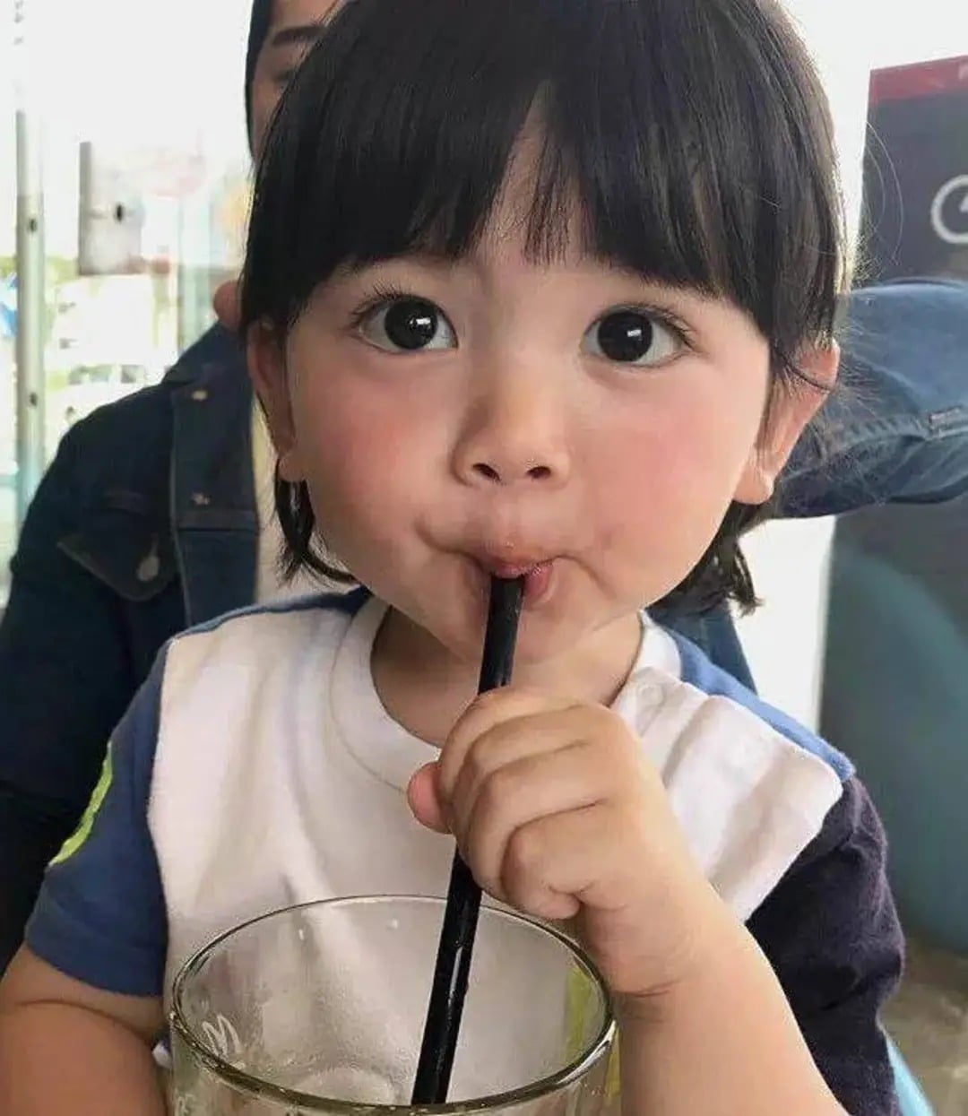 [잡담] 일본에서 예뻐서 화제됐던 애기래 | 인스티즈