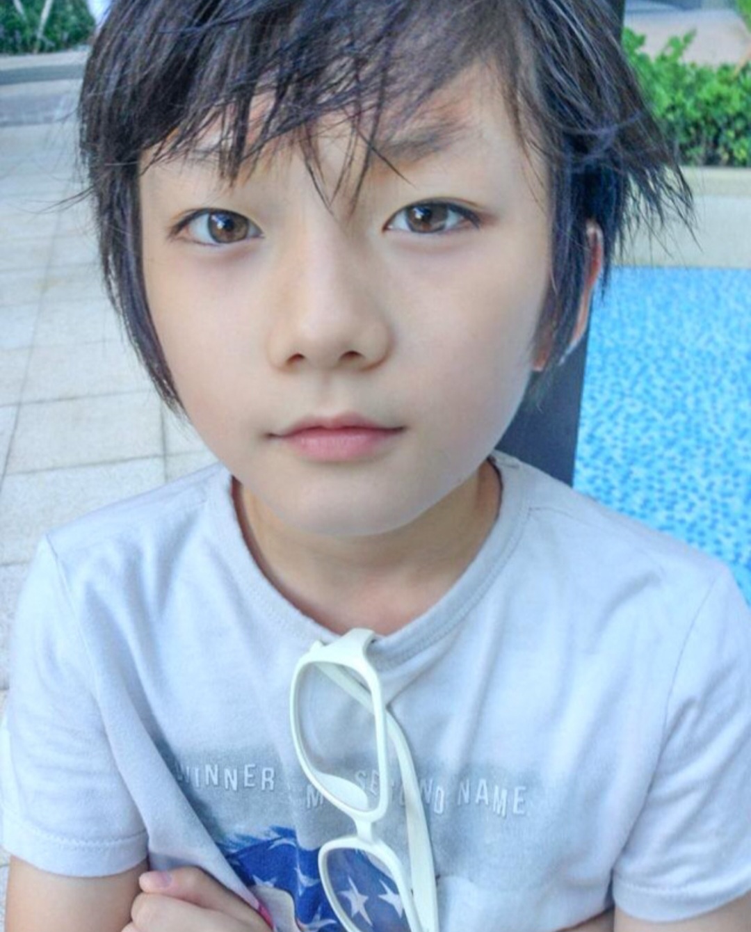 [잡담] 일본 초딩인데 눈이 좀 박지훈 닮지 않았어? | 인스티즈