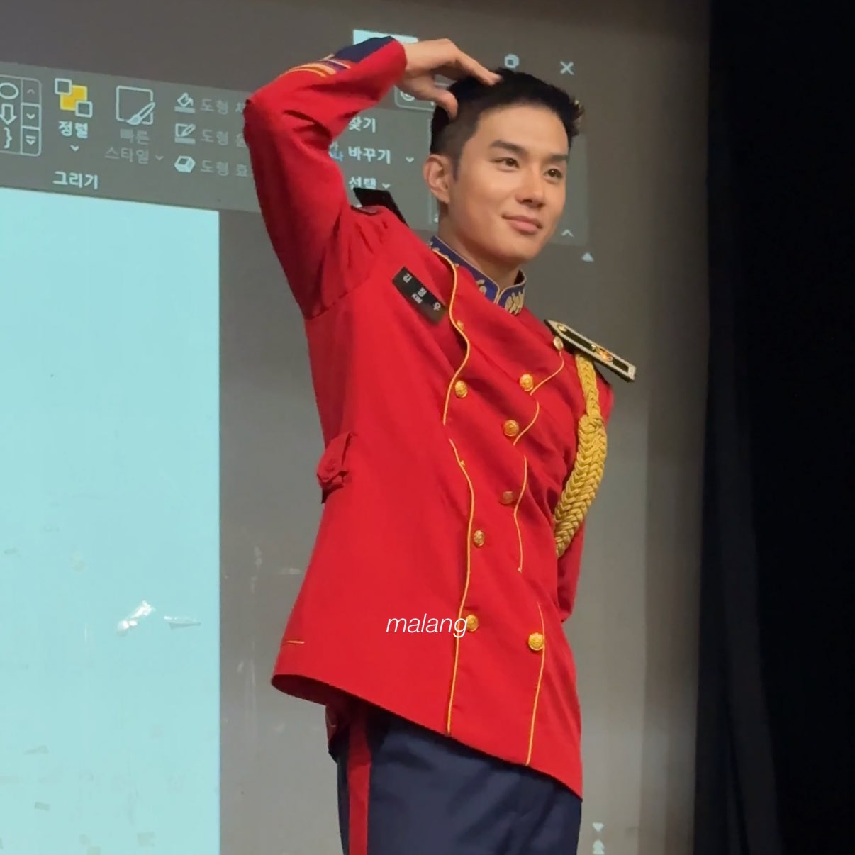 [잡담] 군대가서 강아지귀하는 아이돌 실화 | 인스티즈