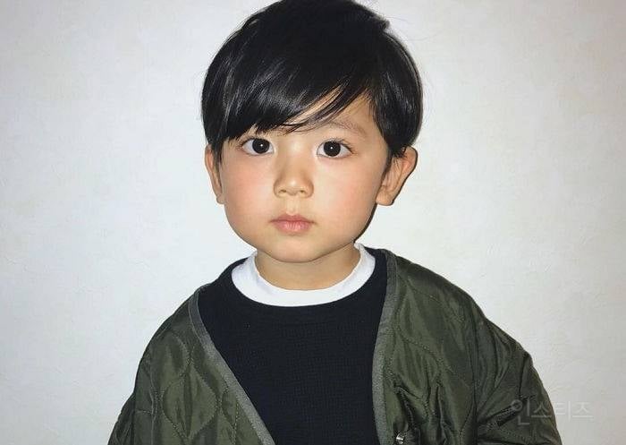 너무 예뻐서 화제를 모았던 일본 아기.jpg | 인스티즈