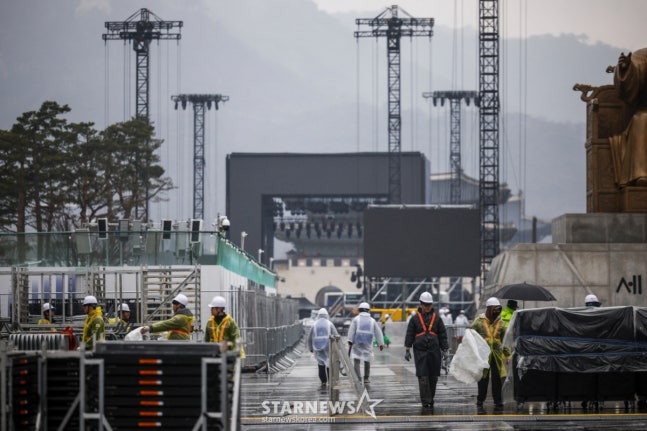 [정보/소식] "BTS 광화문 공연, 도로 통제 불편 문제無"..서울 시민들도 '엄지 척' | 인스티즈