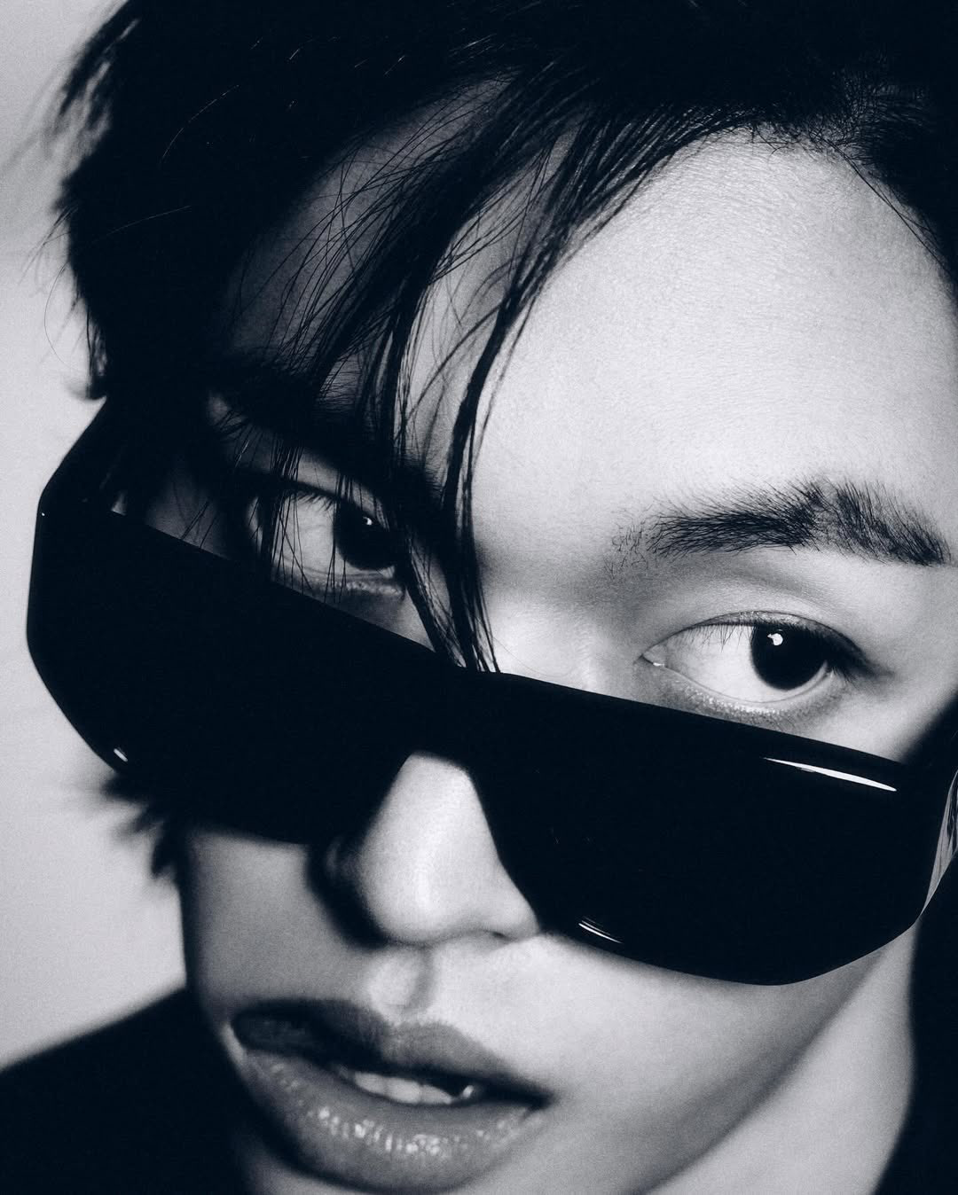 [잡담] 원빈 보그 촬영본엔 있는데 안풀려서 컷당한줄 알았는데 풀어주셧다 ㅠㅠㅠ | 인스티즈