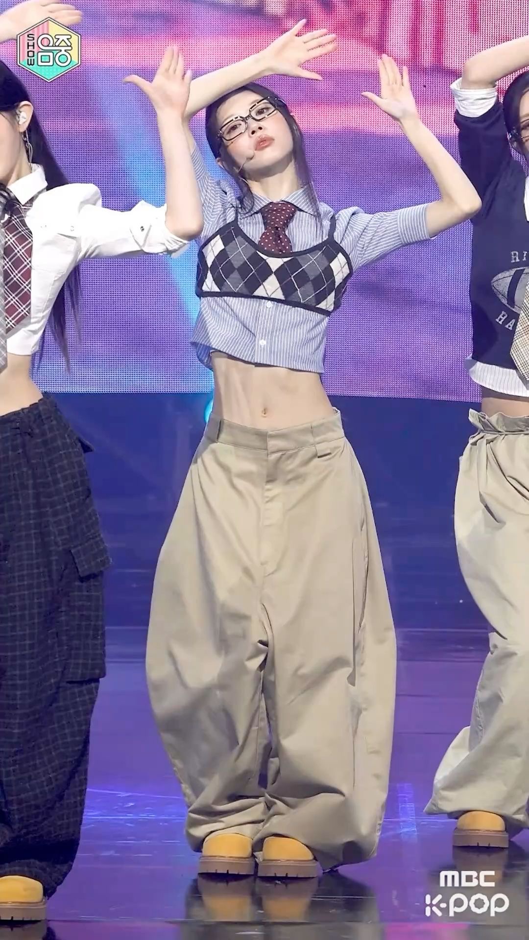 [잡담] 모카 진심 여돌중에 체구 제일 작은듯 | 인스티즈