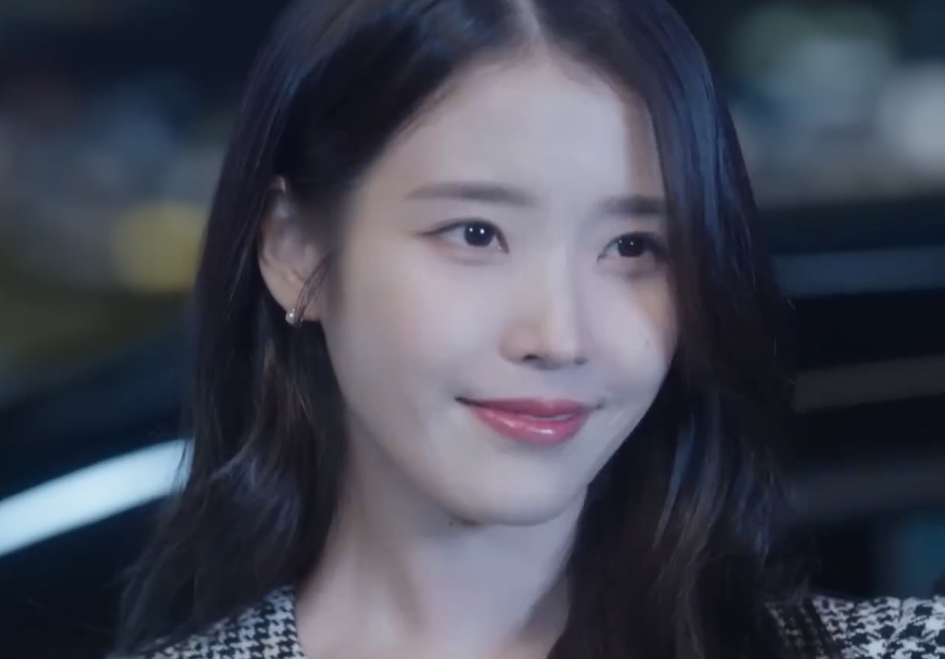 [잡담] 아이유 볼 점 왜 이리 좋지 | 인스티즈