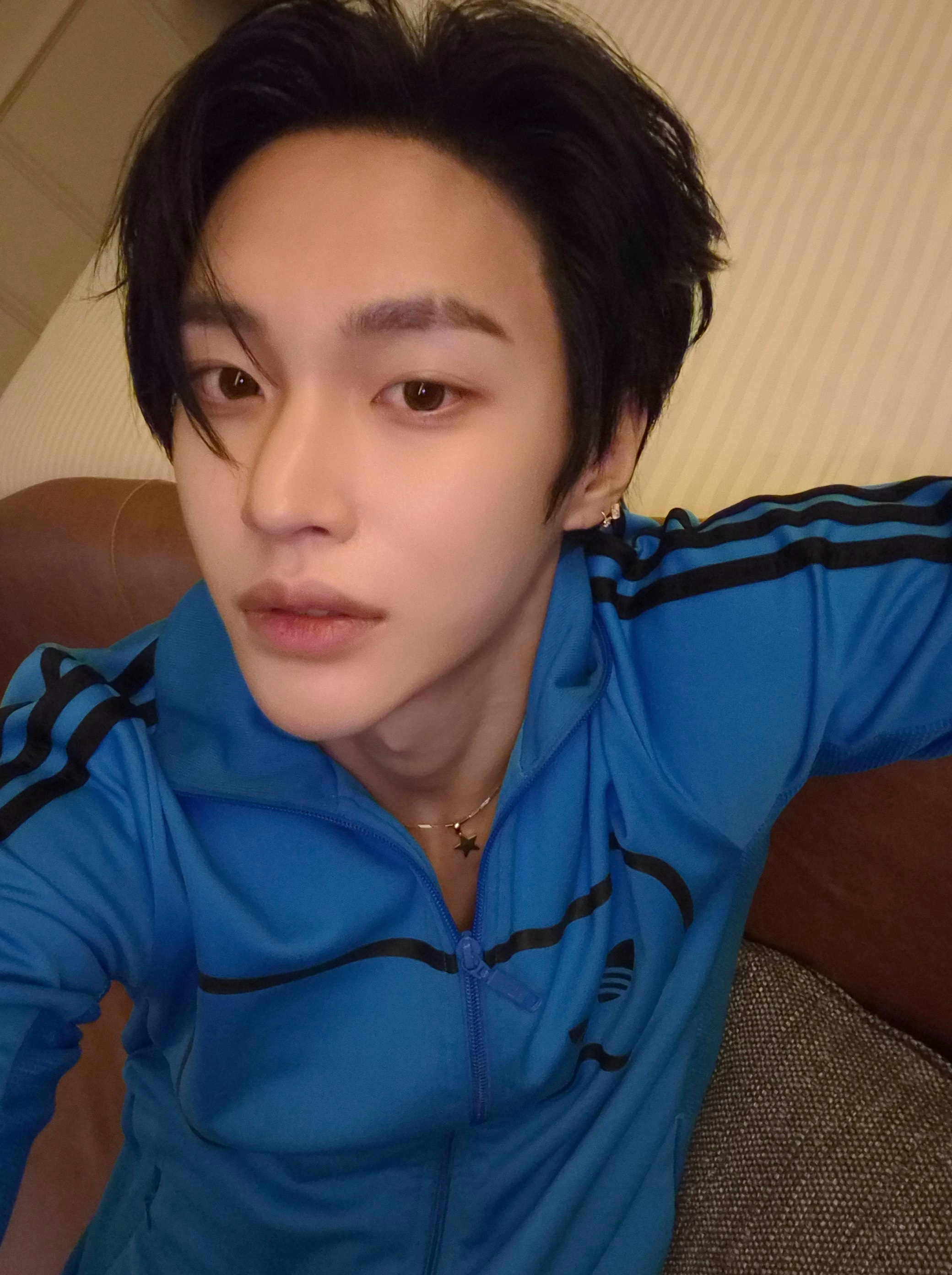 [잡담] 원빈이 위버스 사진 뭐야 | 인스티즈