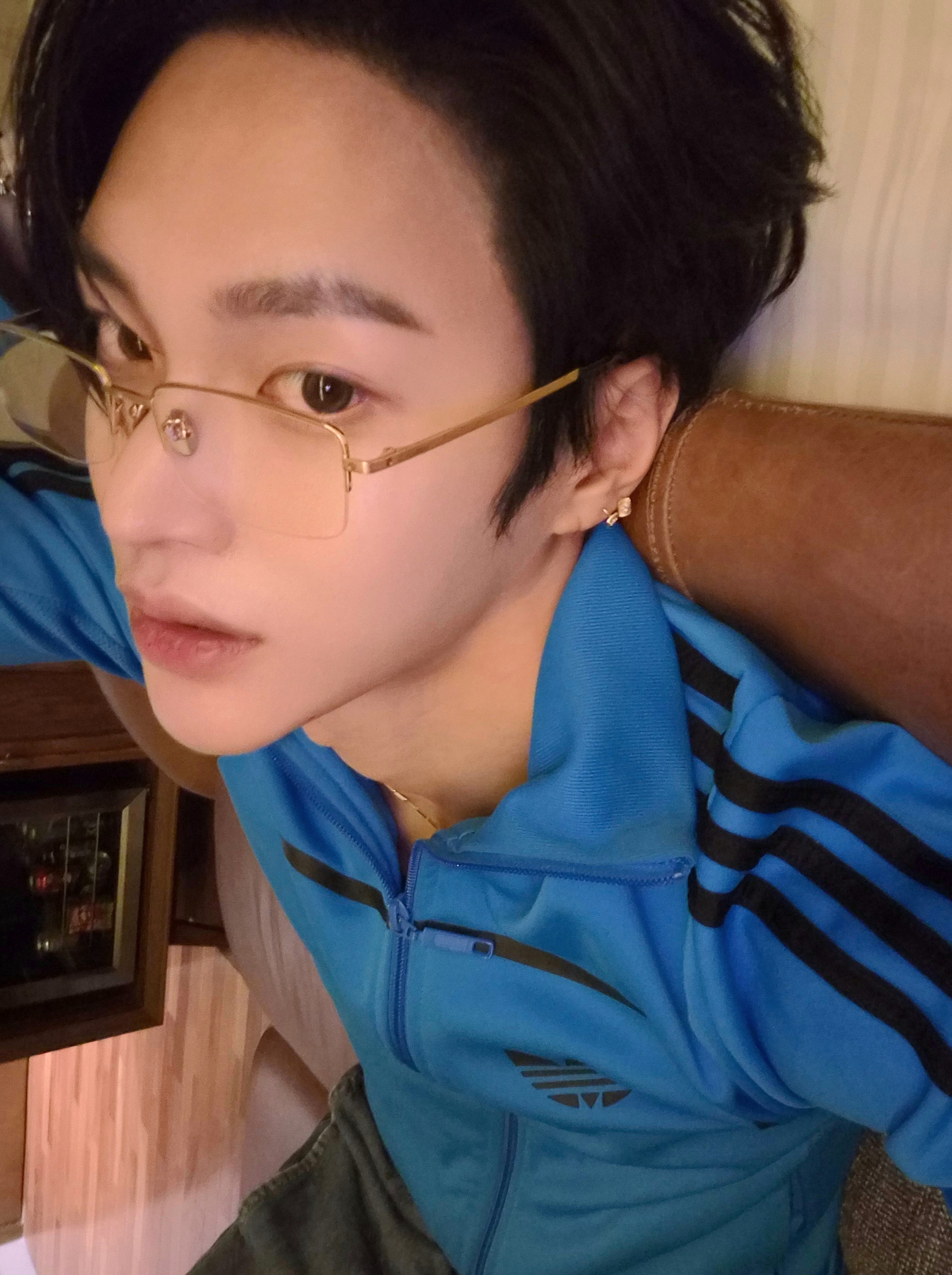 [잡담] 원빈이 위버스 사진 뭐야 | 인스티즈