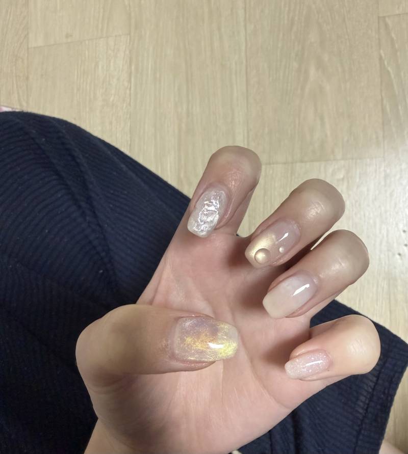 [잡담] 얘들아 나 네일이랑 손톱모양새어떰 | 인스티즈