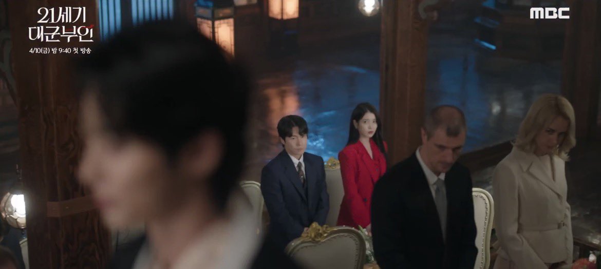 [잡담] 대군부인) 완이 관복 풀어헤친날 희주도 자리에 있었네 | 인스티즈