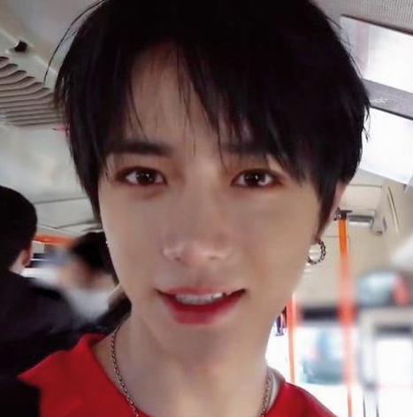 [잡담] 툽 범규는 짧머 VS 장발 진짜 못고르겠음 | 인스티즈