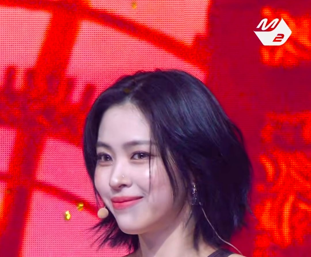 [잡담] 류진 단발인데 이런 스타일 하려면 미용실 가서 뭐라 말해야 해? | 인스티즈