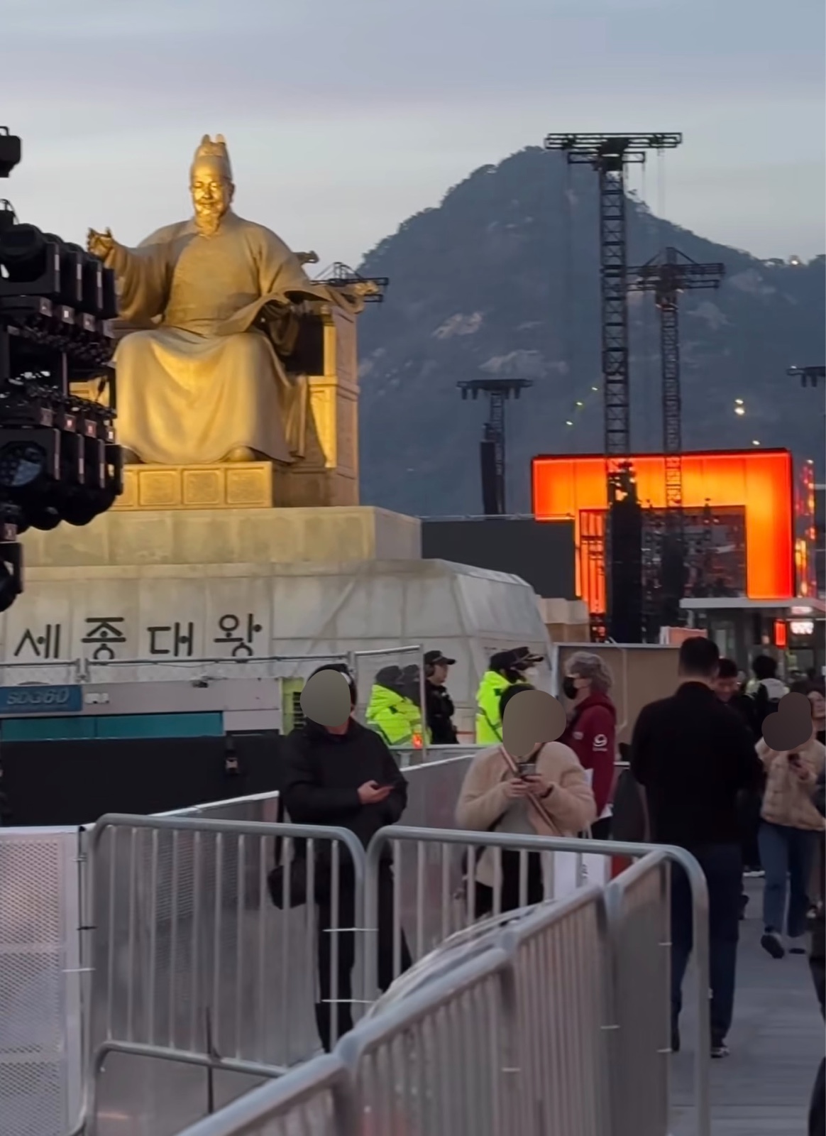 [정보/소식] 방탄소년단 컴백 광화문 실시간 현황 | 인스티즈