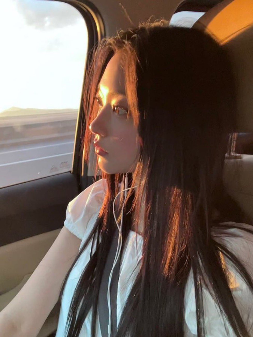 [잡담] ㄱ새벽이니까 내 욕망을 드러낼게 내가 진짜 모심통 오는 여돌 | 인스티즈