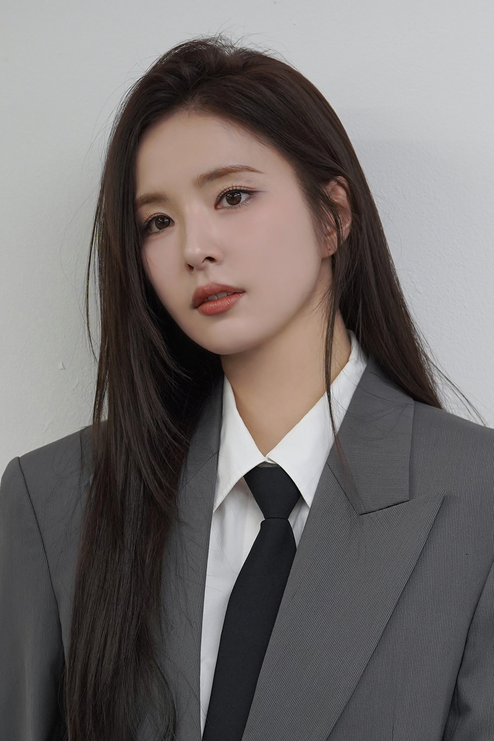 [잡담] 신세경) 신세경 휴민트 라운드 인터뷰 화보 비하인드컷 사진들 | 인스티즈