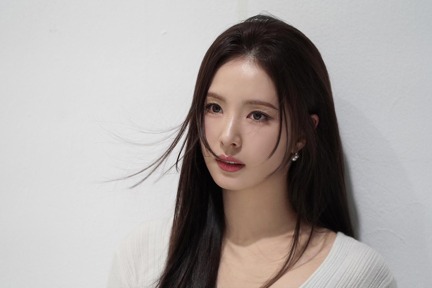 [잡담] 신세경) 신세경 휴민트 라운드 인터뷰 화보 비하인드컷 사진들 | 인스티즈
