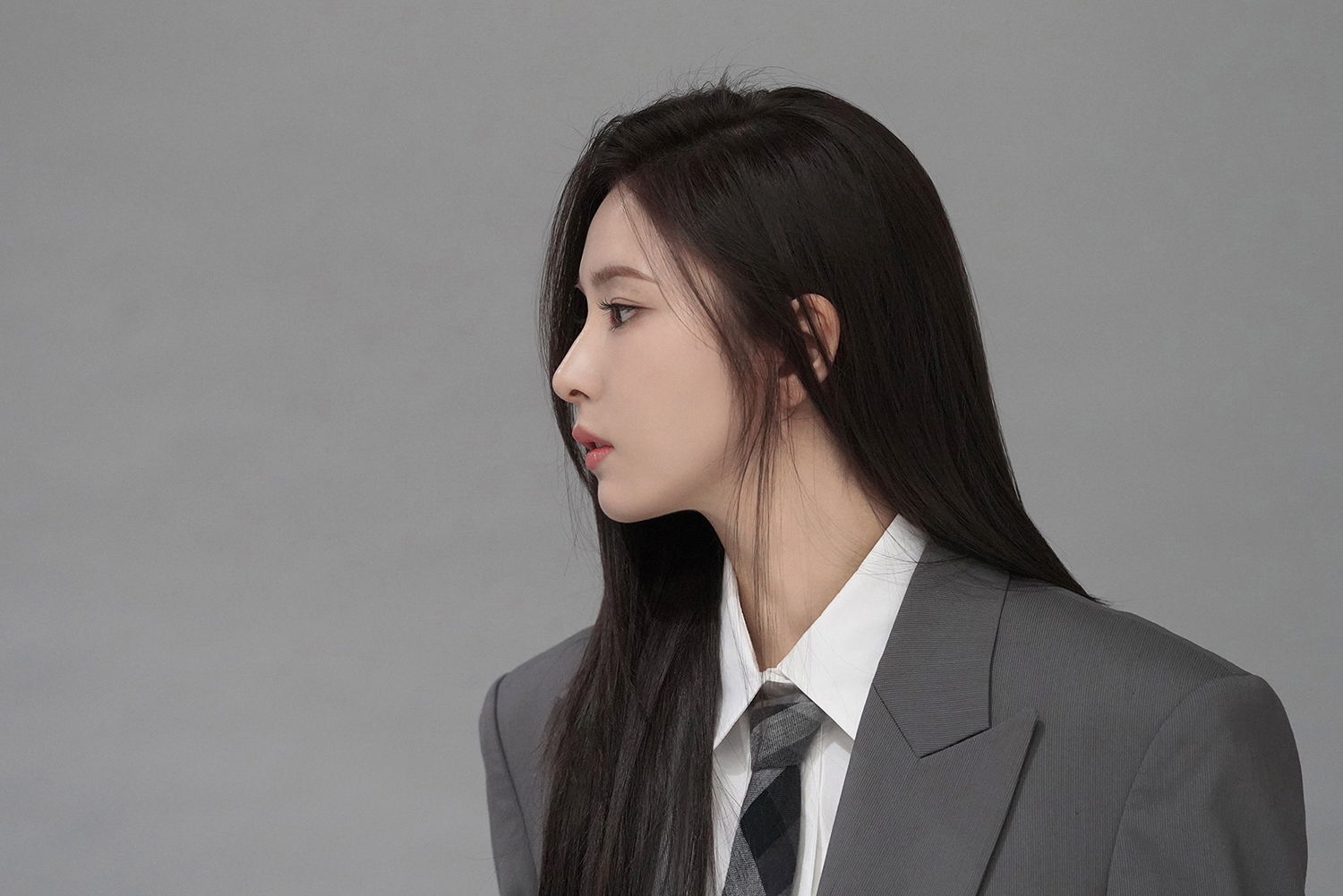 [잡담] 신세경) 신세경 휴민트 라운드 인터뷰 화보 비하인드컷 사진들 | 인스티즈