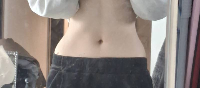 [잡담] 혹시 나 골반 있는편인지 봐줄수 있어? | 인스티즈