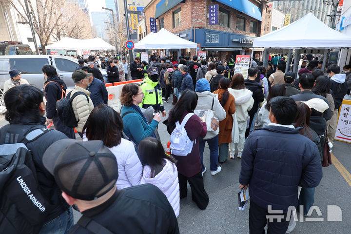 [잡담] 광화문 현재 상황이라니 가는 사람들 참고하시길.... | 인스티즈