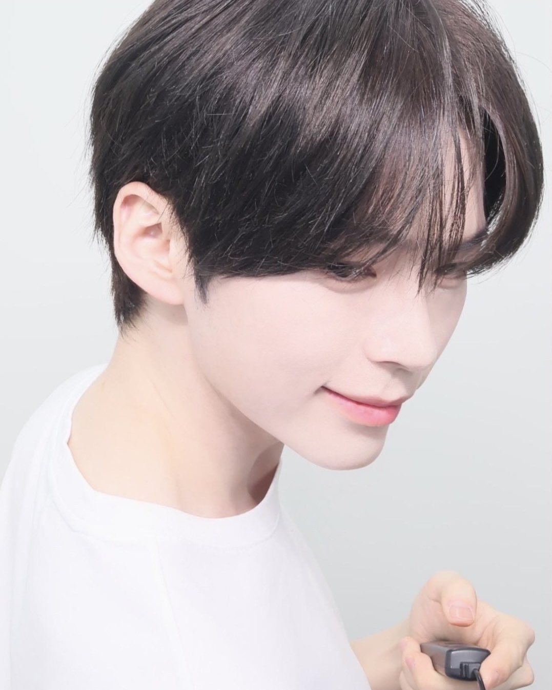 [잡담] 역시 미남은 흰티지 | 인스티즈