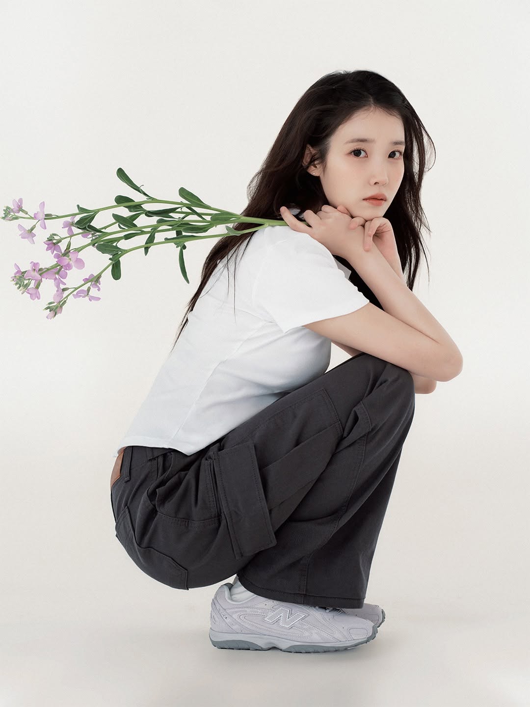 [잡담] 아이유 인스타 뉴발광고 뜬거 예쁘네ㅋㅋ | 인스티즈