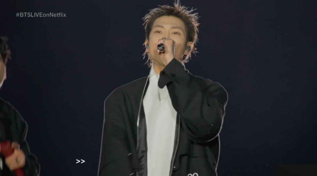 [잡담] 방탄 광화문 무대 의상임 | 인스티즈