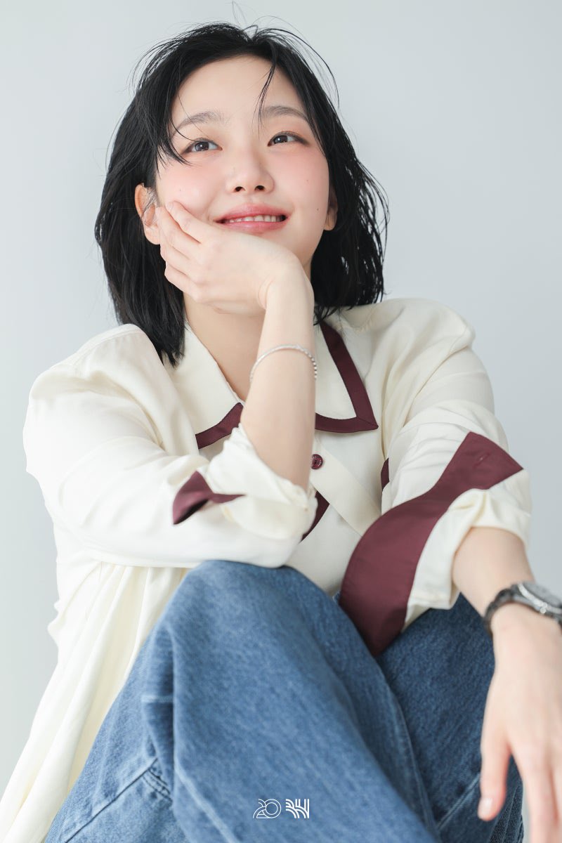 [잡담] 김고은 화보 비하인드 진짜 넘 예뿌다 | 인스티즈