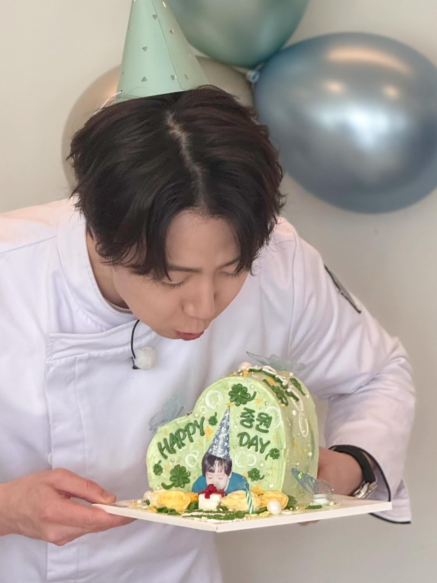 [잡담] 손종원 생일초 부는 사진 아기때랑 똑같애ㅠㅠㅠㅠ | 인스티즈