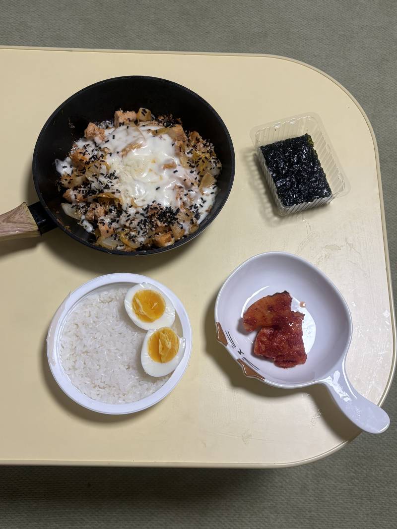 [잡담] 이정도면 다이어트식은 아니라도 유지식은 되게찌..? 😌😌 | 인스티즈