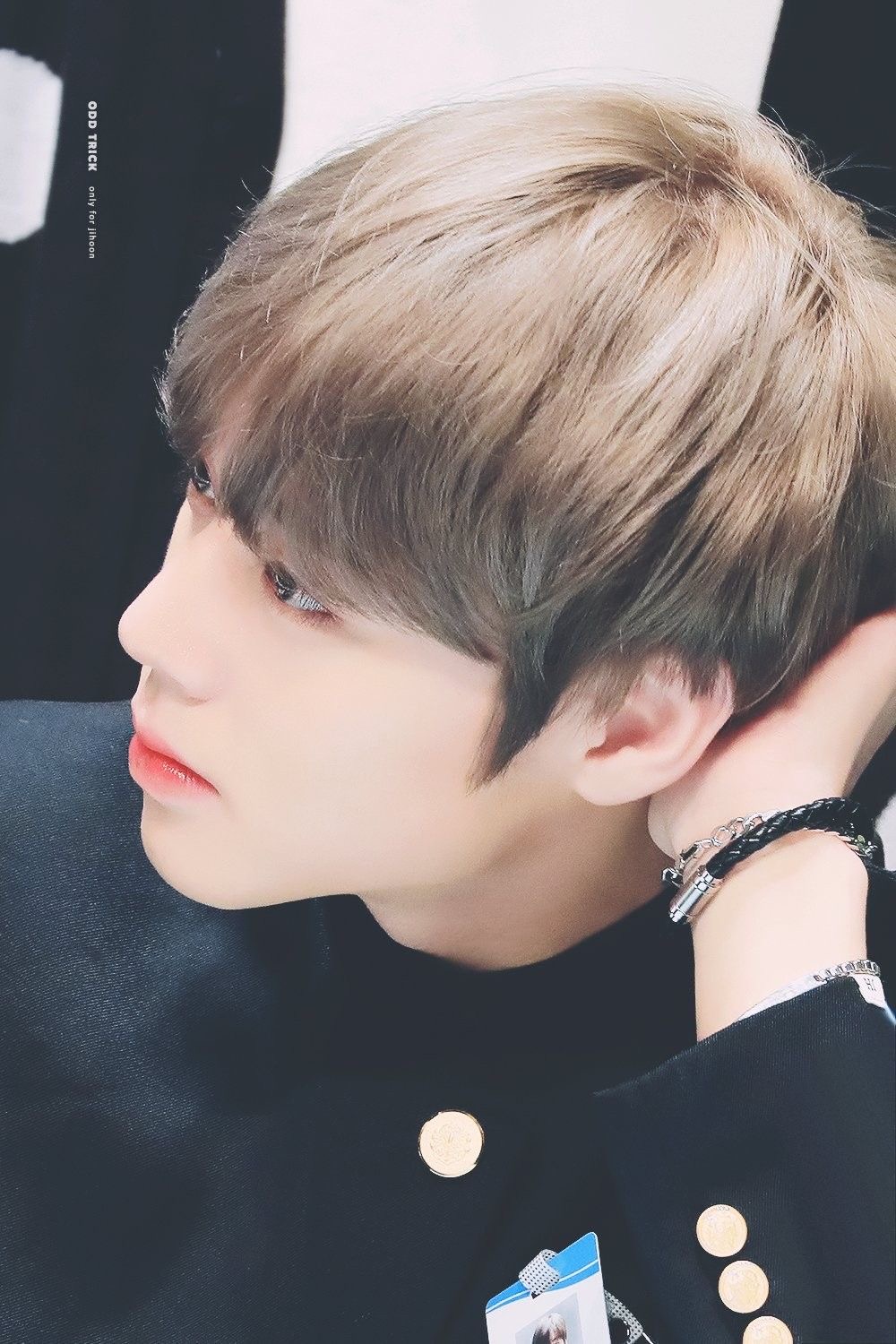 [잡담] 나도 박지훈 사진 놓고 갈래 | 인스티즈