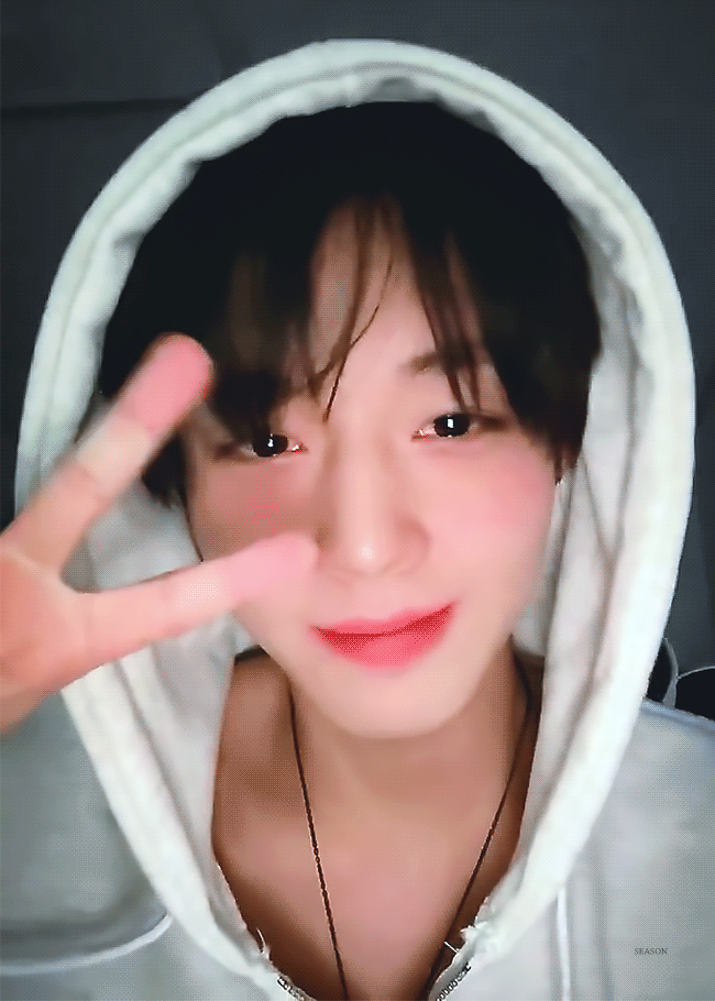 [잡담] 박지훈 진짜 예쁘다 | 인스티즈