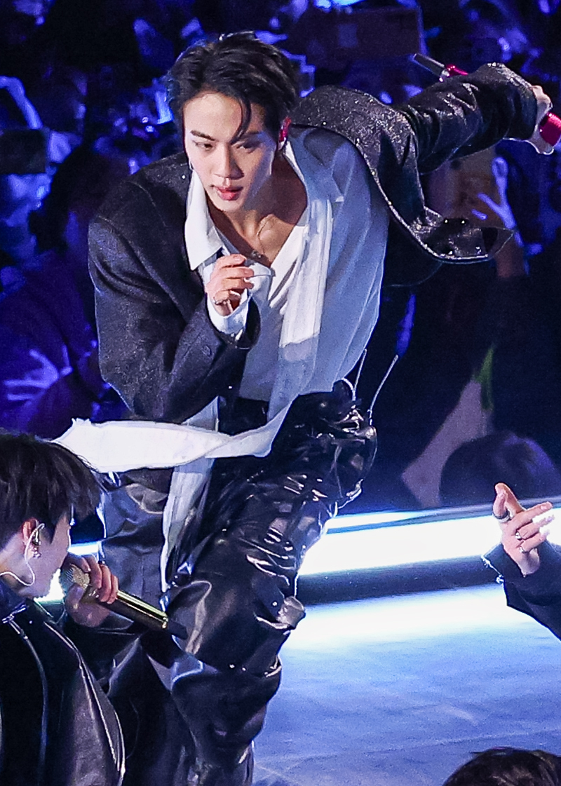 [잡담] 방탄 진 기사사진이 왜이래? | 인스티즈