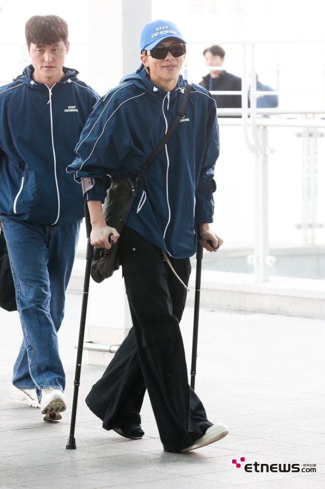 [잡담] 오늘 방탄소년단 뉴욕 출국 기사사진 | 인스티즈