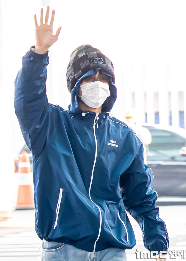 [잡담] 오늘 방탄소년단 뉴욕 출국 기사사진 | 인스티즈