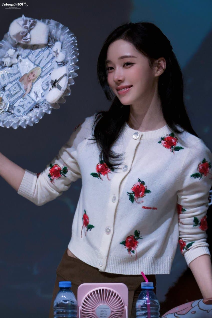[잡담] 어제자 상하이 팬싸 지민정(카리나&윈터) | 인스티즈
