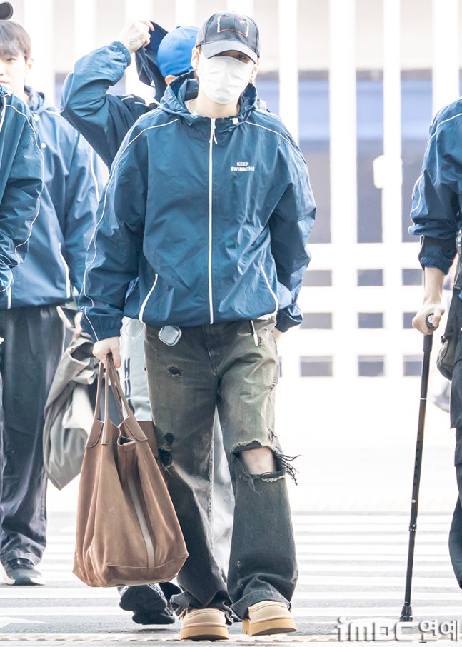 [잡담] 오늘 방탄소년단 뉴욕 출국 기사사진 | 인스티즈