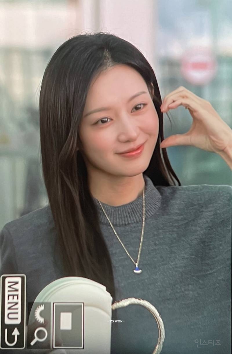 불가리 행사 참석 하기위해 밀라노로 출국하는 배우 김지원 | 인스티즈