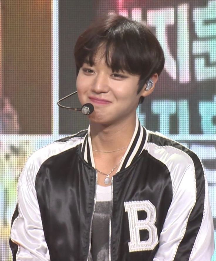 [잡담] 난 박지훈 이 표정이 너무너무 좋음 | 인스티즈