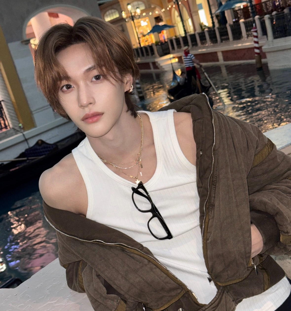 [잡담] 원빈이 탈색하고 진짜 다양한 머리했다 | 인스티즈