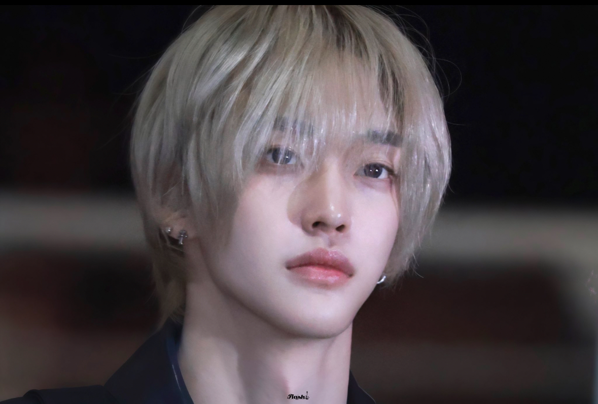 [잡담] 원빈이 탈색하고 진짜 다양한 머리했다 | 인스티즈