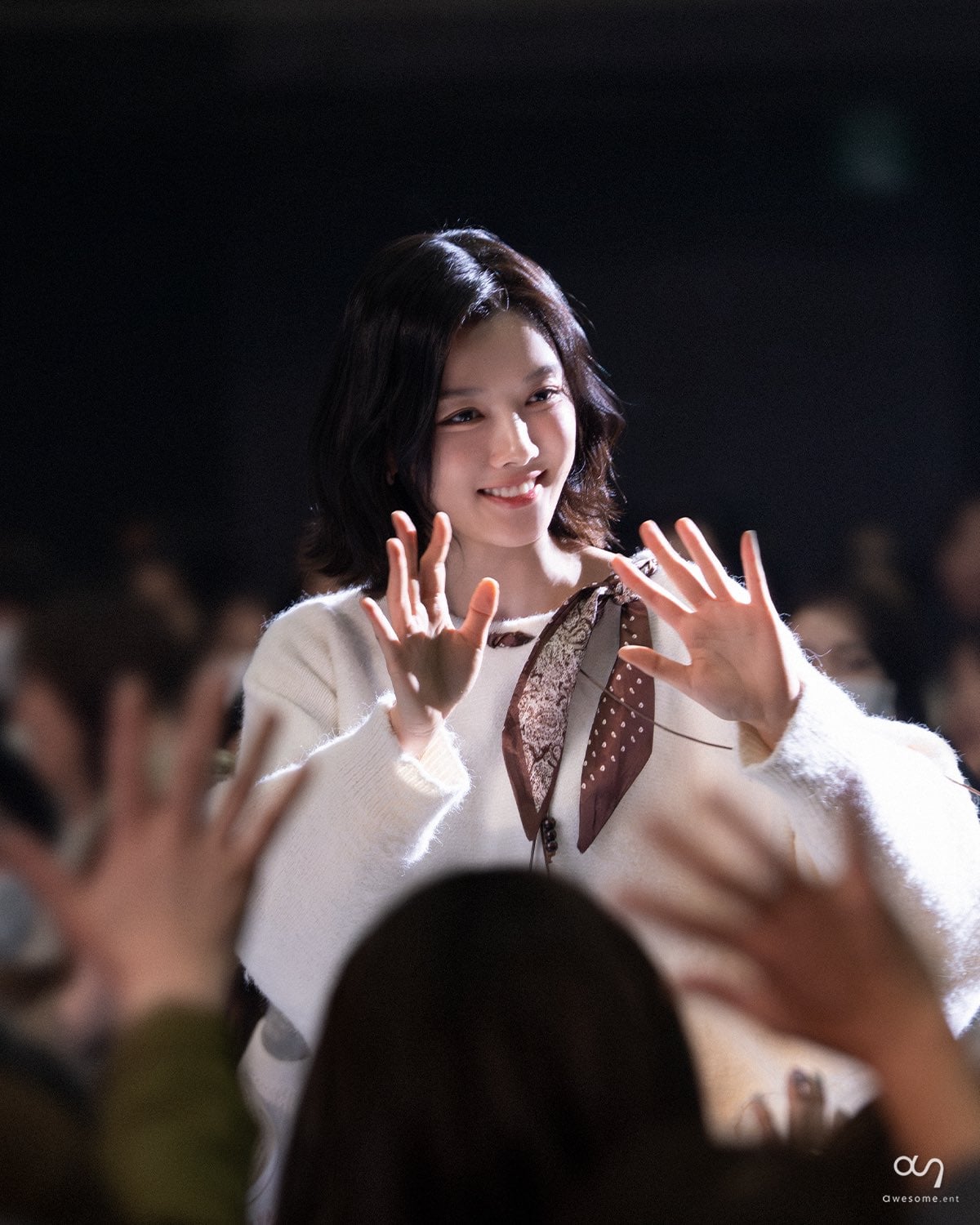 [잡담] 김유정 일본 팬미팅 사진 떠따ㅏ | 인스티즈