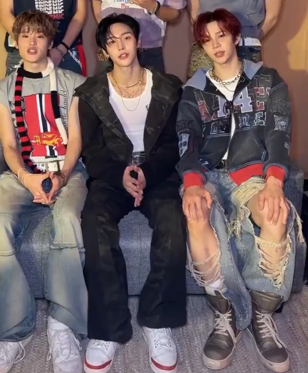 [잡담] 아니 쇼타로 바지 찢청 수준을 넘어섰잖아 | 인스티즈