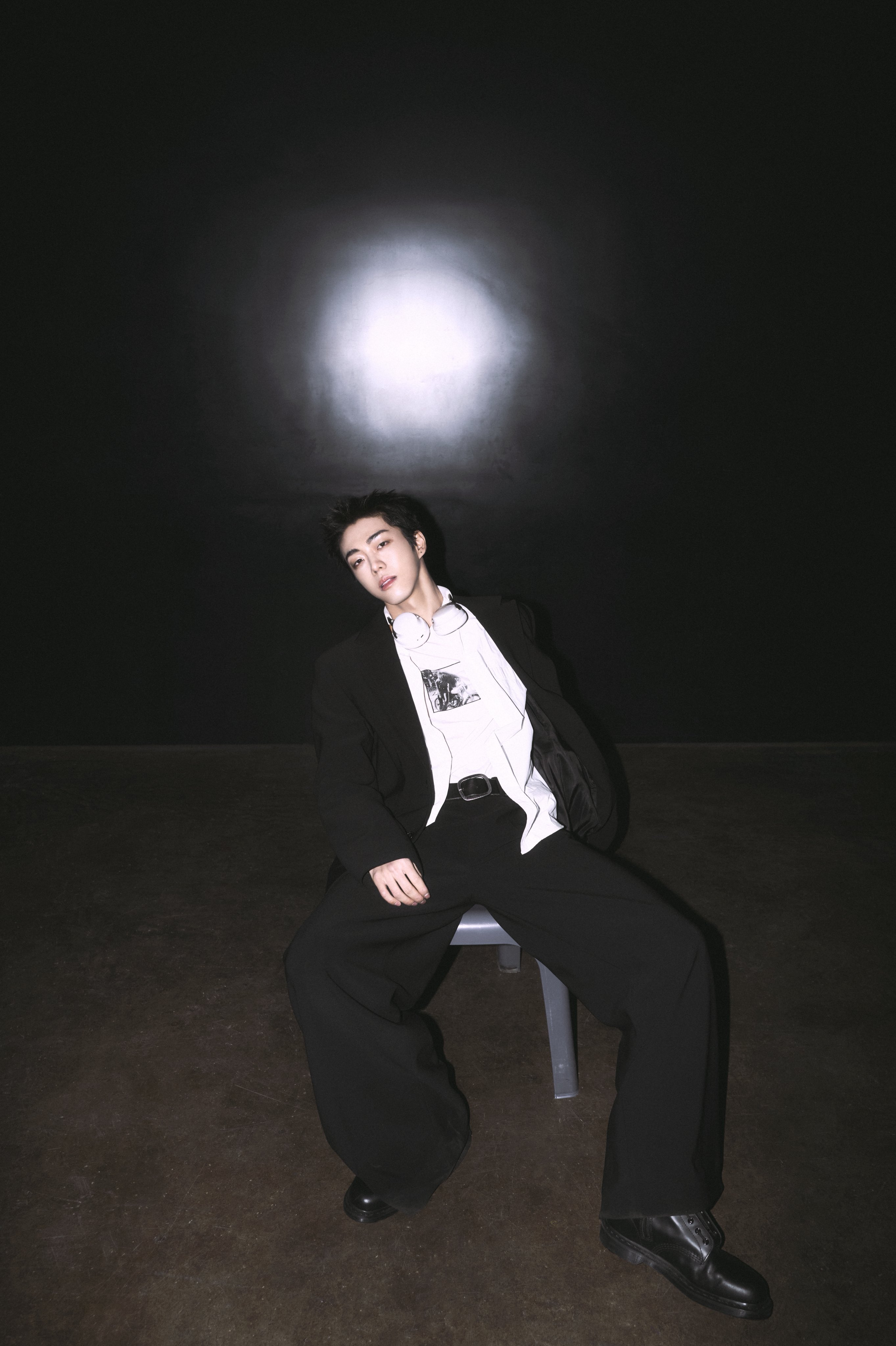[정보/소식] MODYSSEY (모디세이) THE 1ST SINGLE ALBUM1. Got Hooked: An Addictive Symphony CONCEPT PHOTO 1 | 인스티즈