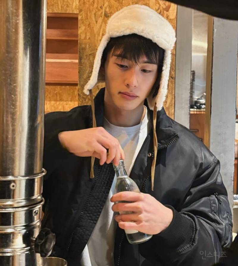 구독자 반응 좋아서 커플 유튜브 채널 시작한 두 남자 | 인스티즈